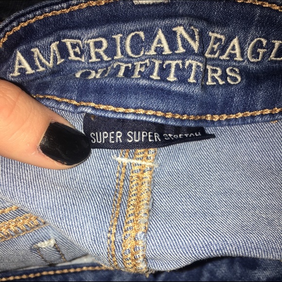 SOLD american eagle light wash jean shorts - Picture 4 of 6